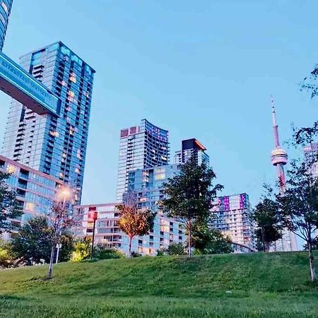 Deluxe Suite Toronto Eksteriør billede