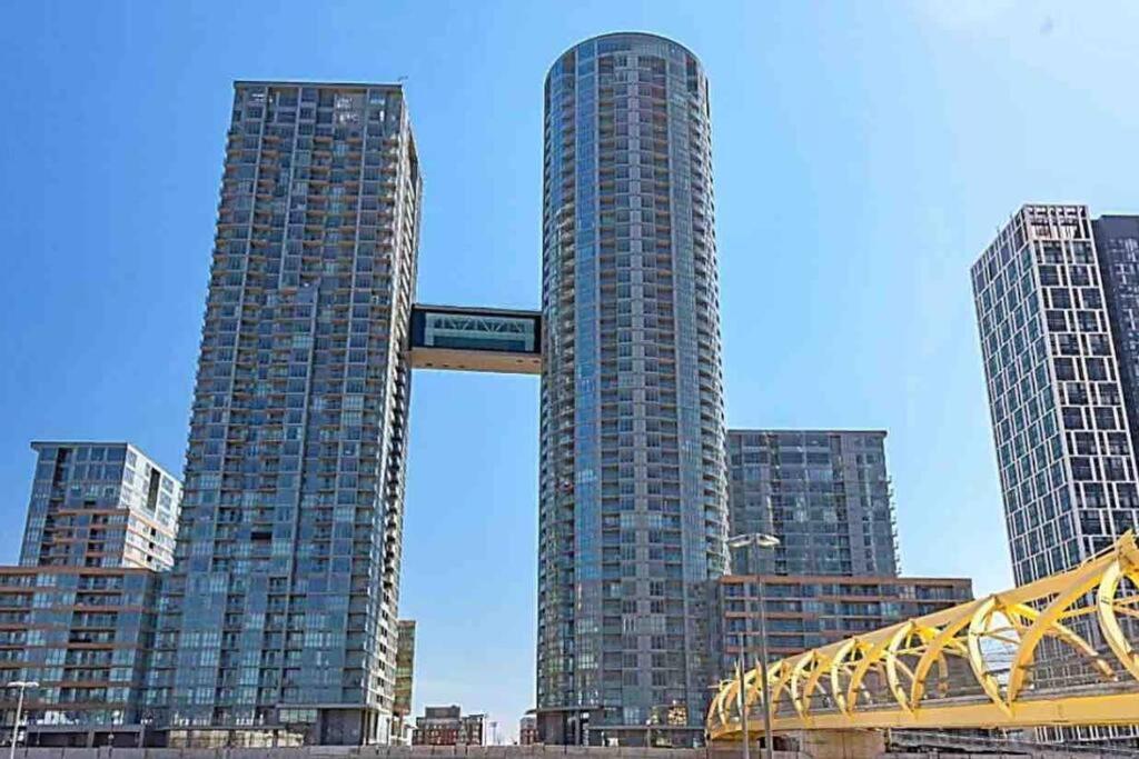 Deluxe Suite Toronto Eksteriør billede