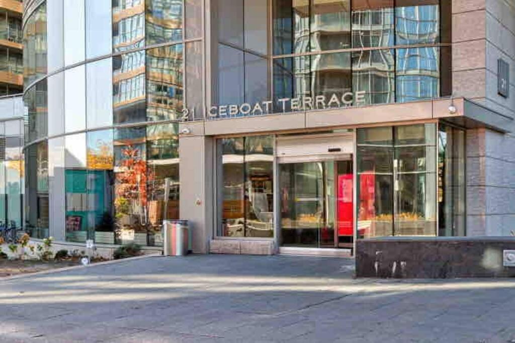 Deluxe Suite Toronto Eksteriør billede